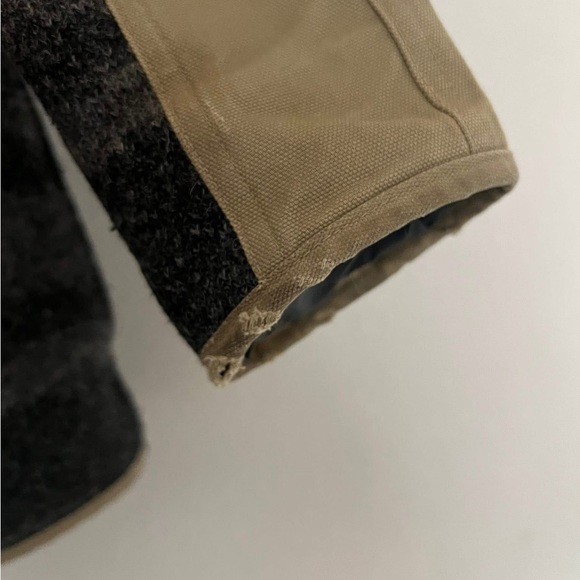 Patagonia Women's Wool and Canvas Jacket - Picture 4 of 5